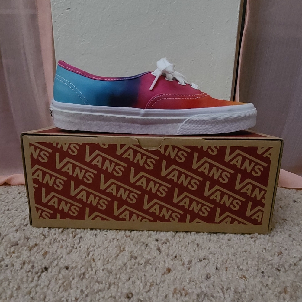 Tie Dye Vans - Picture 2 of 6